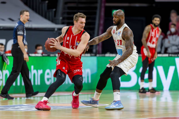 他火力全开 他火力全开