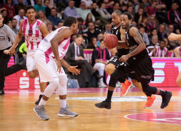 他们不断尝 他们不断尝