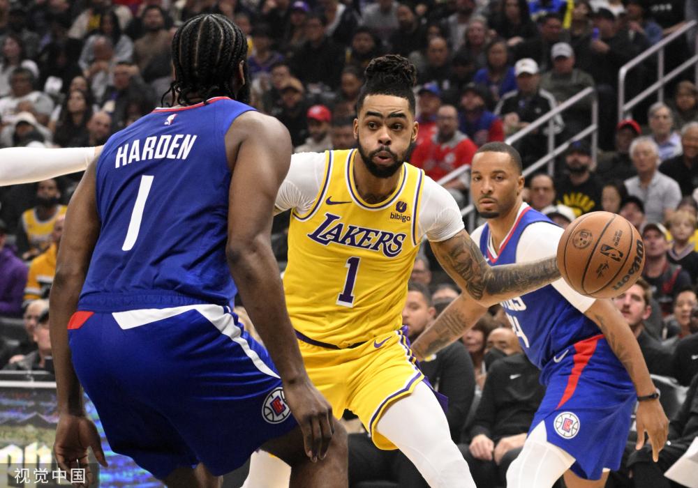 他用这两个 他用这两个