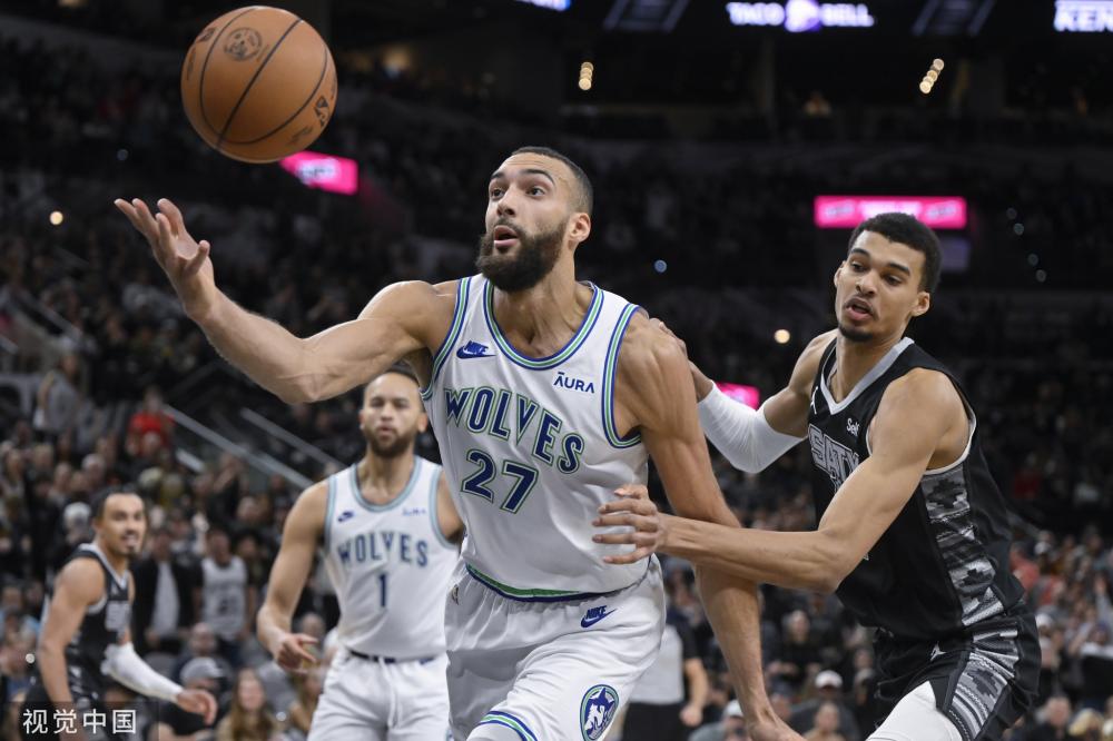 巨星的表现 巨星的表现